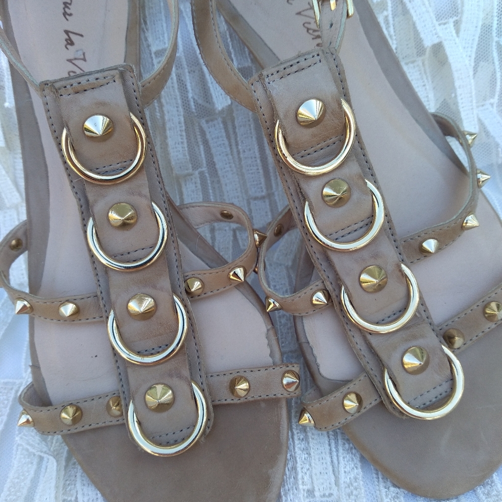 Pour La Victorie 'Tilly' Studded Sandal - Picture 3 of 6